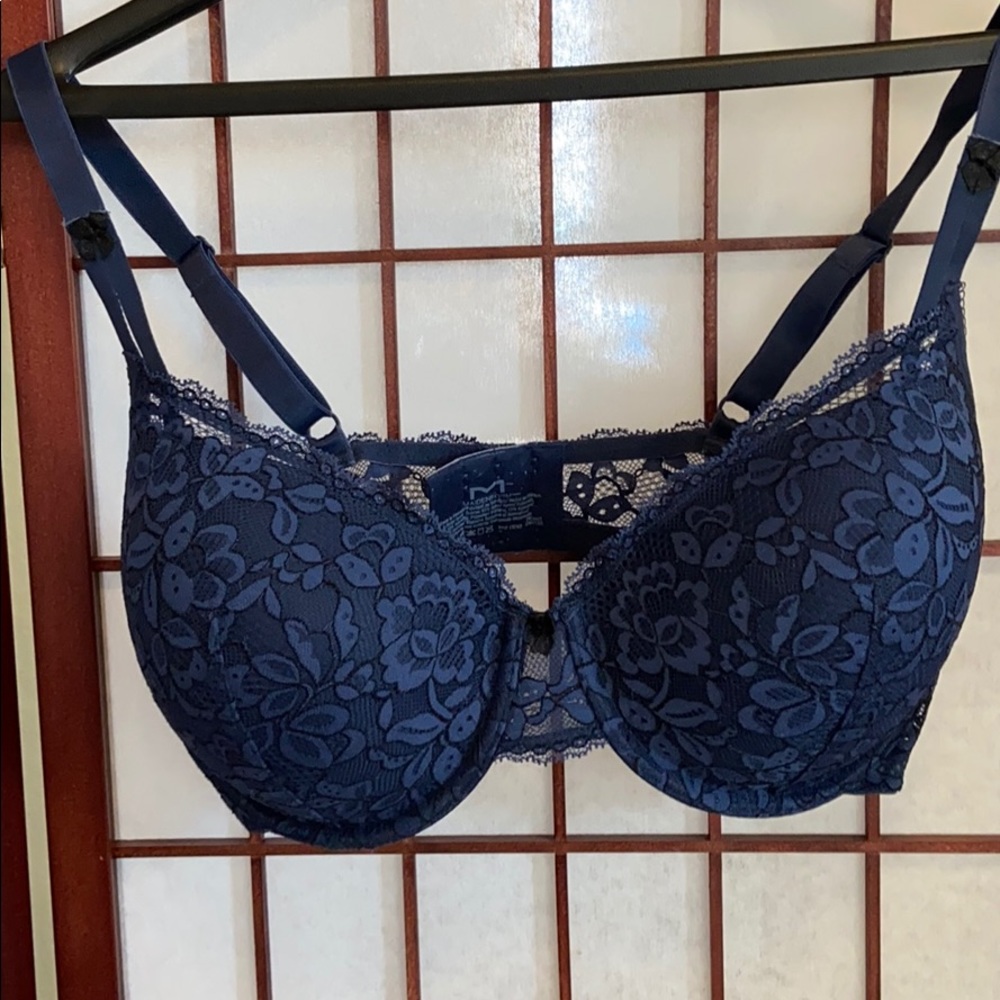 Maidenform navy lightly padded bra 36DD